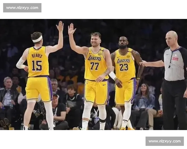湖人对决公牛直播看点詹姆斯领衔强强碰撞焦点大战夜全美瞩目一夜